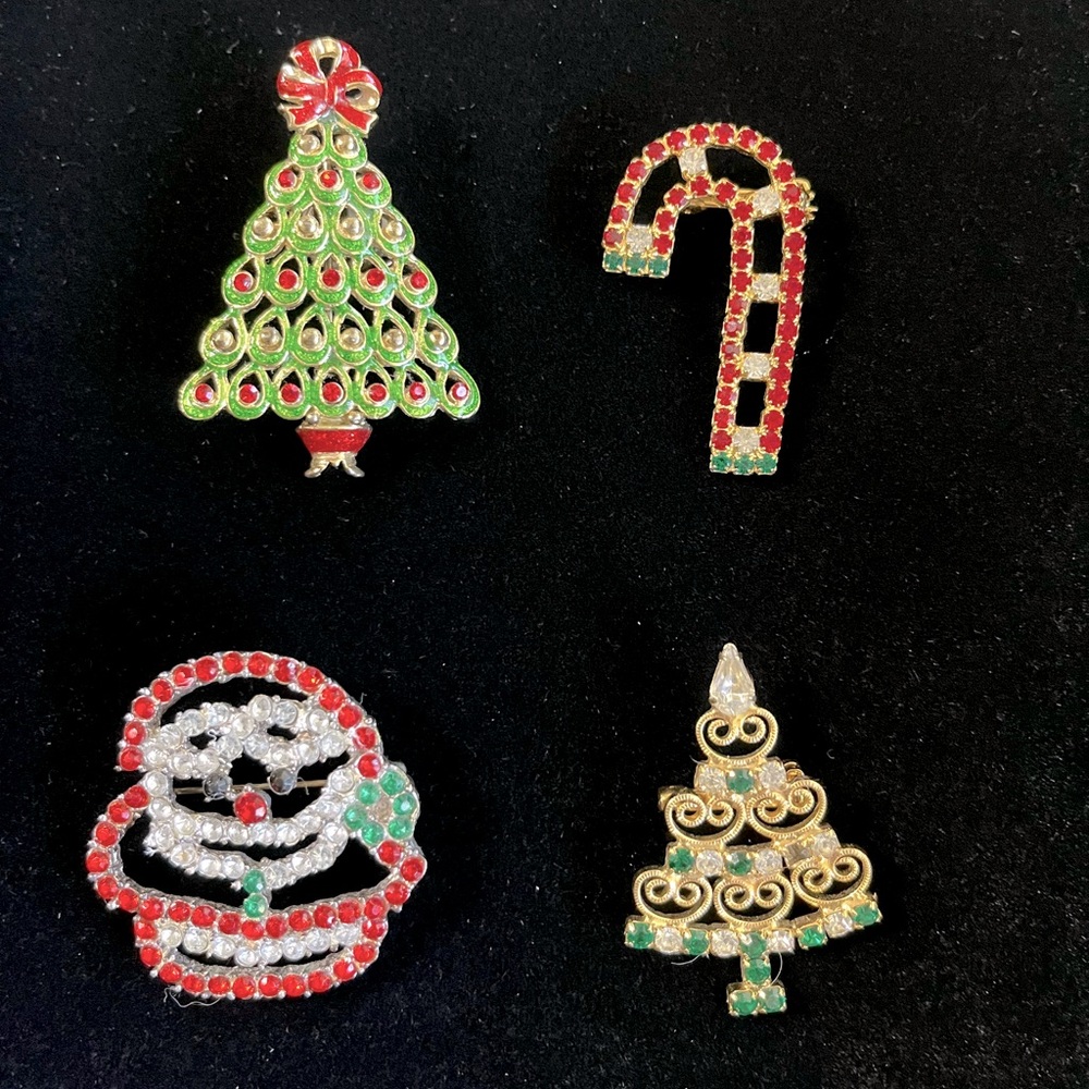 Vintage Christmas pins
